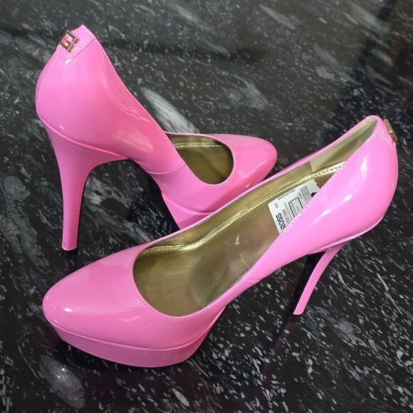 BRAND NEW GUESS PLATFORM HEELS WITH STILETTO WITH ROUNDED TOE G1 - Picture 9 of 16